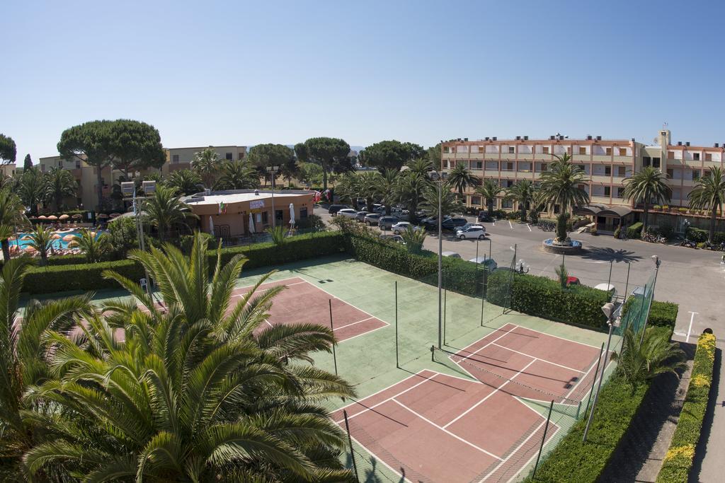 Oasis Hotel 4*