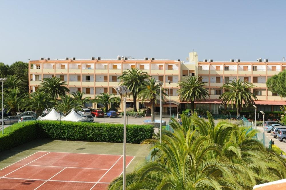Hotel Oasis